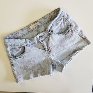 2.1 Denim Blue Floral Pattern Shorts Size 28